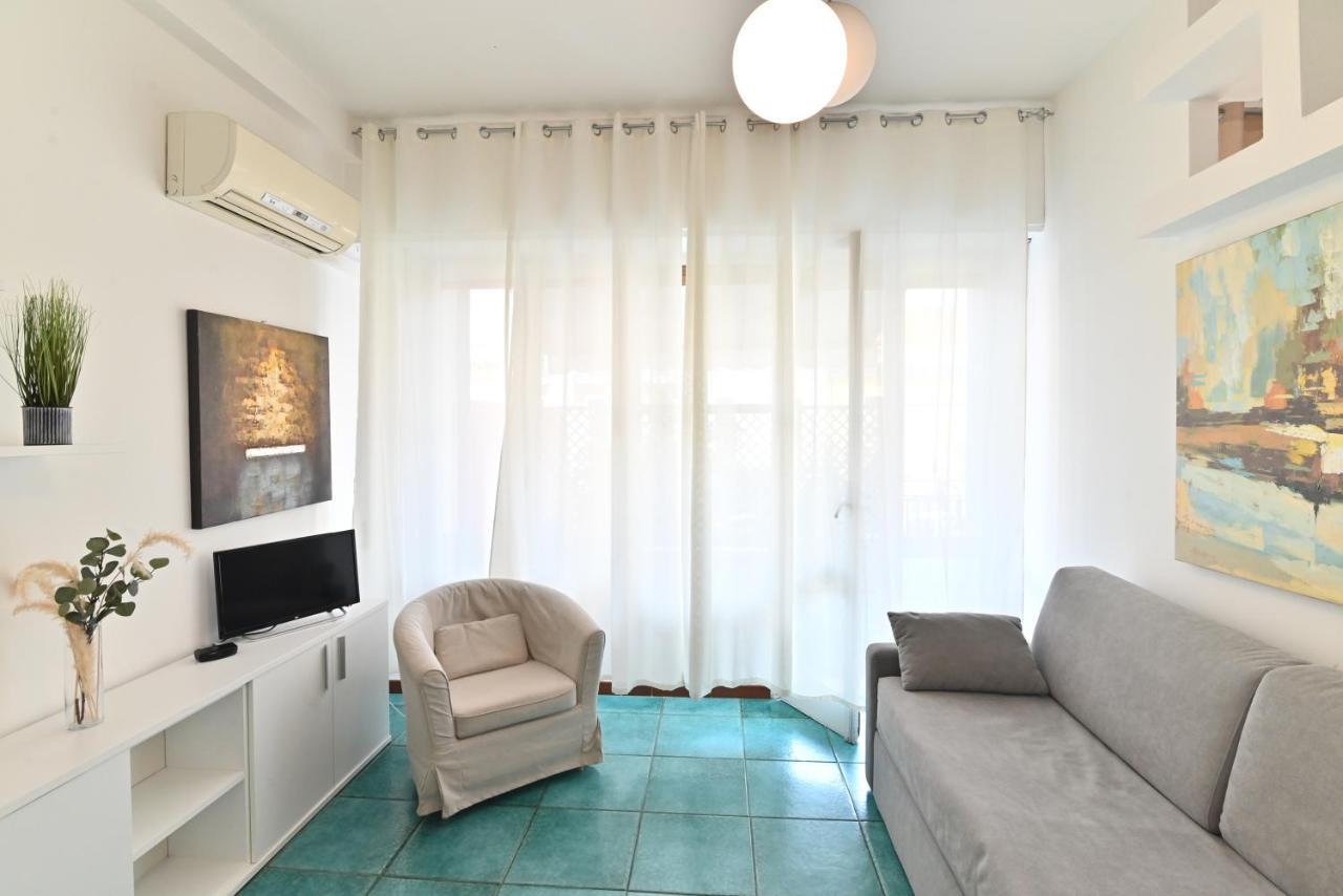 Izzhome Holiday Terrace Cagliari Exterior foto